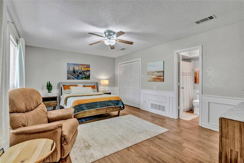 1830 Rhinevalley Drive, Arlington, TX 76012 Large family room, currently used as a bedroom with an attached bathroom. Extra large walk-in closet
