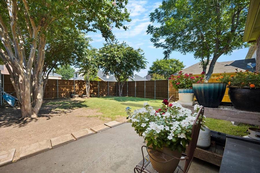 Property photo for 6409 Hawthorne Cove, Rowlett, TX