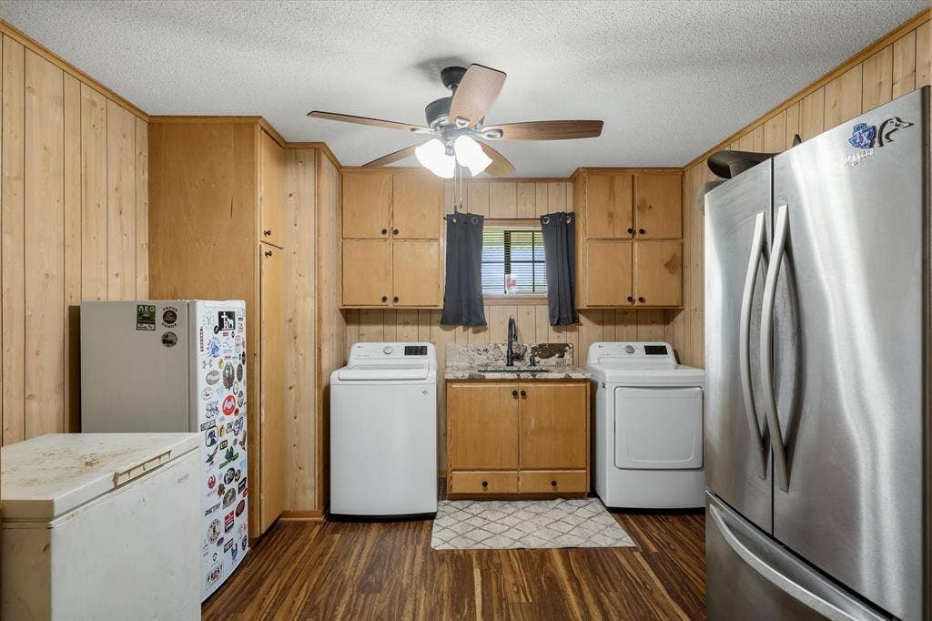 10929 County Road 41, Tyler, TX 75706 10929 County Road 41, Tyler, TX 75706