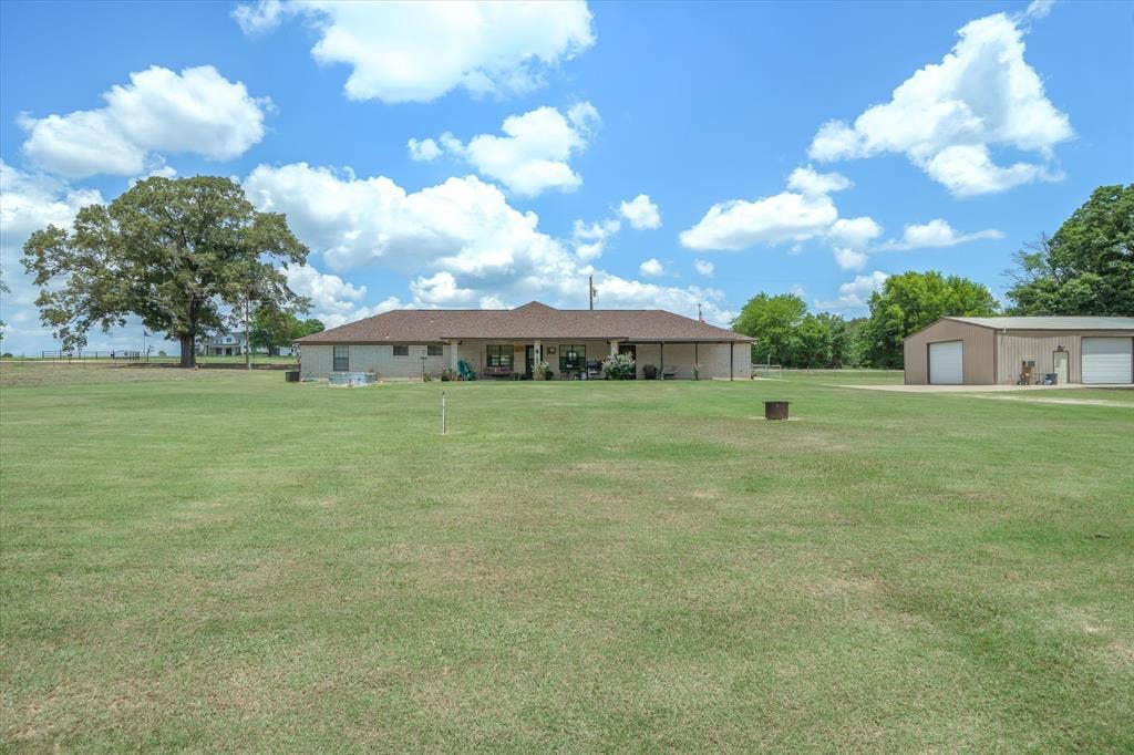 10929 County Road 41, Tyler, TX 75706 10929 County Road 41, Tyler, TX 75706