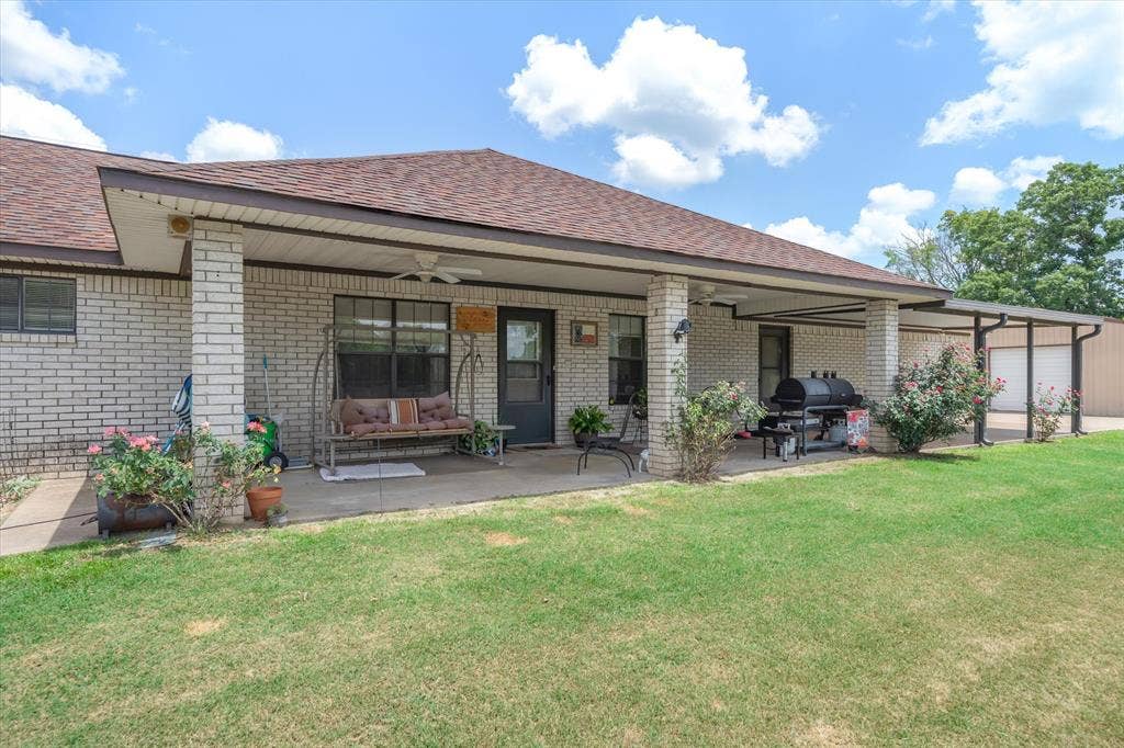 10929 County Road 41, Tyler, TX 75706 10929 County Road 41, Tyler, TX 75706
