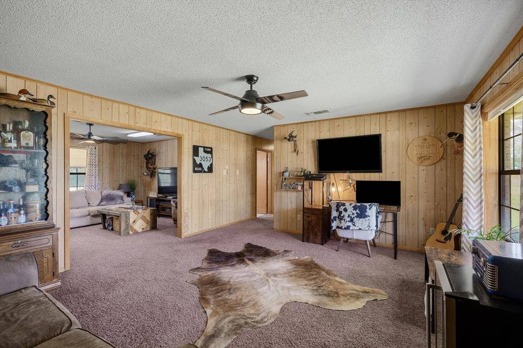 10929 County Road 41, Tyler, TX 75706 10929 County Road 41, Tyler, TX 75706