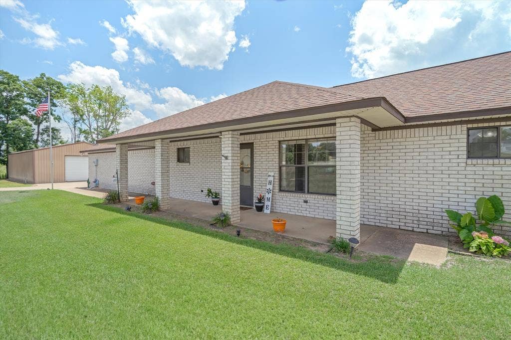 10929 County Road 41, Tyler, TX 75706 10929 County Road 41, Tyler, TX 75706