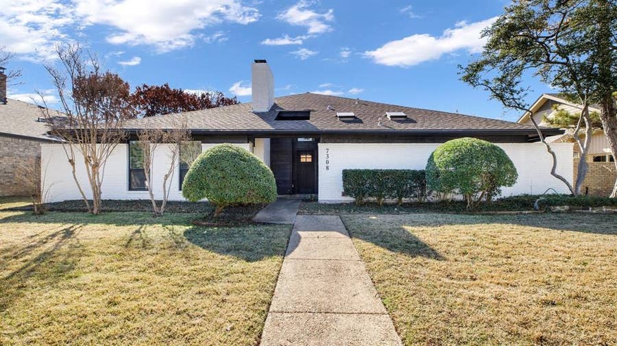 Property photo for 7308 Arbor Oaks Drive, Dallas, TX