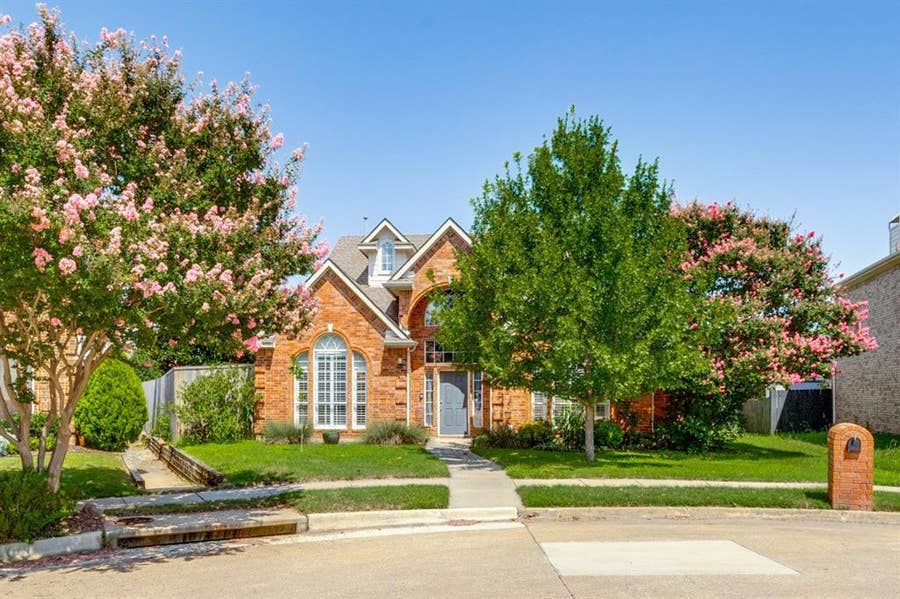 Property photo for 3701 Daffodil Lane, McKinney, TX
