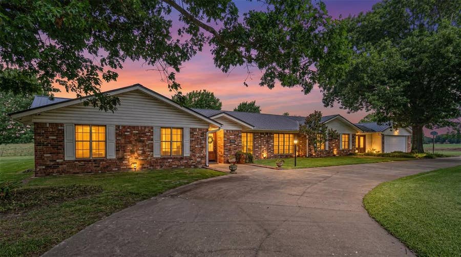 Property photo for 4160 Fm 513 S, Lone Oak, TX