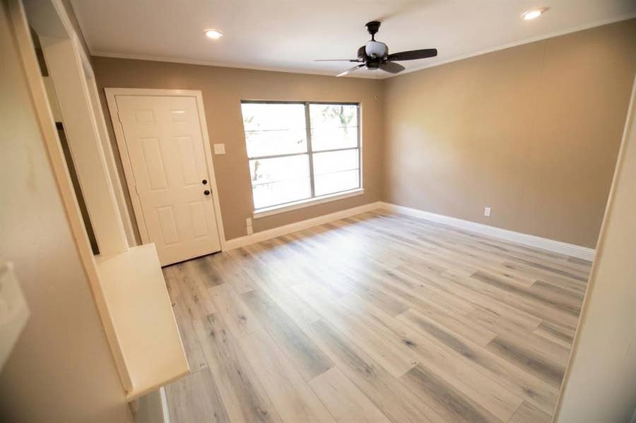 Property photo for 3539 S Ewing Avenue, Dallas, TX