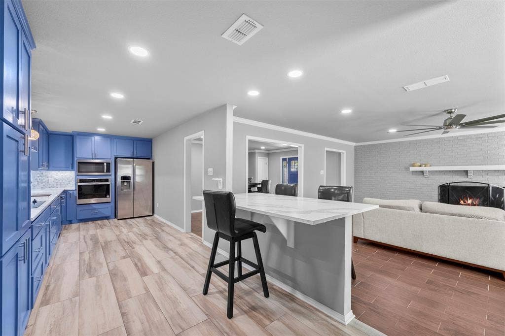 1801 Alexander Drive, Waxahachie, TX 75165 1801 Alexander Drive, Waxahachie, TX 75165