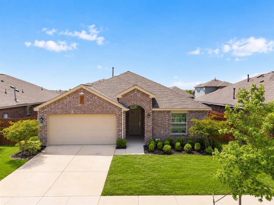 Property photo for 3903 Pioneer Drive, Forney, TX