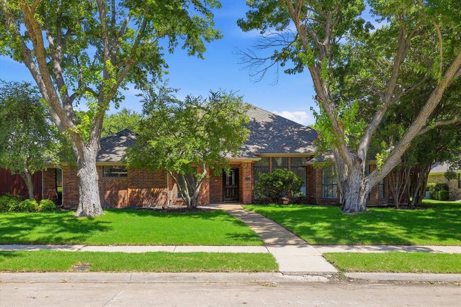 Property photo for 6608 Garfield Drive, Plano, TX