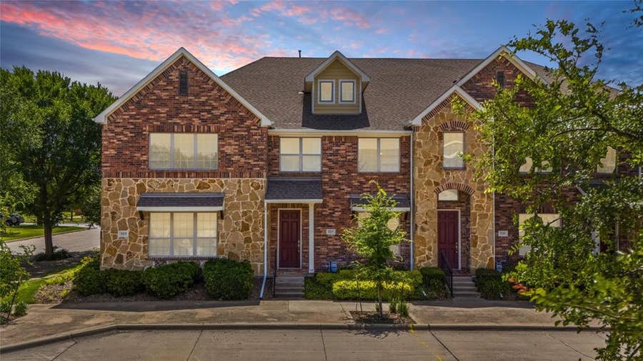 Property photo for 527 Matthew Place, Richardson, TX