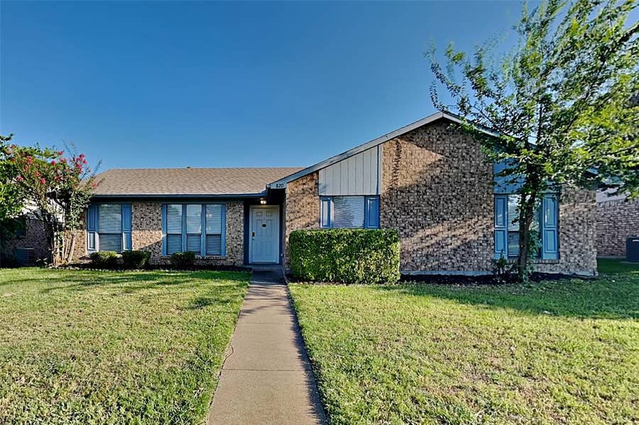 Property photo for 820 Whitehall Drive, Plano, TX