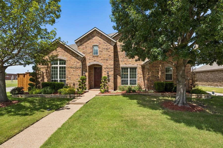 Property photo for 7001 Handen Drive, Rowlett, TX