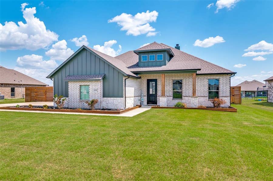 Property photo for 2009 Meadowbrook Lane, Josephine, TX