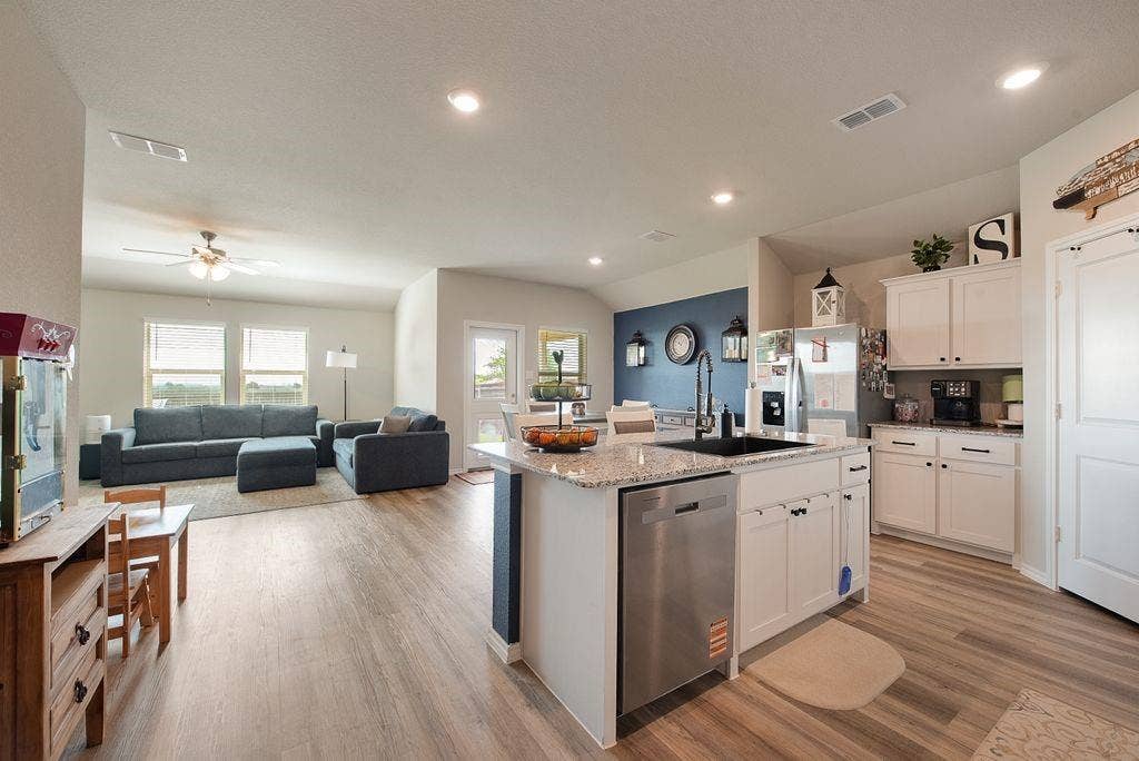 8560 Beltmill Parkway, Fort Worth, TX 76131 8560 Beltmill Parkway, Fort Worth, TX 76131