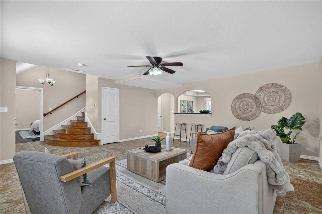 3813 N Eugene Court, Irving, TX 75062
