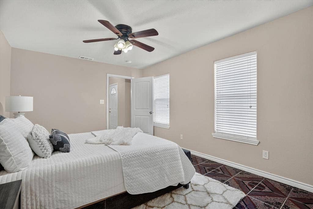 3813 N Eugene Court, Irving, TX 75062