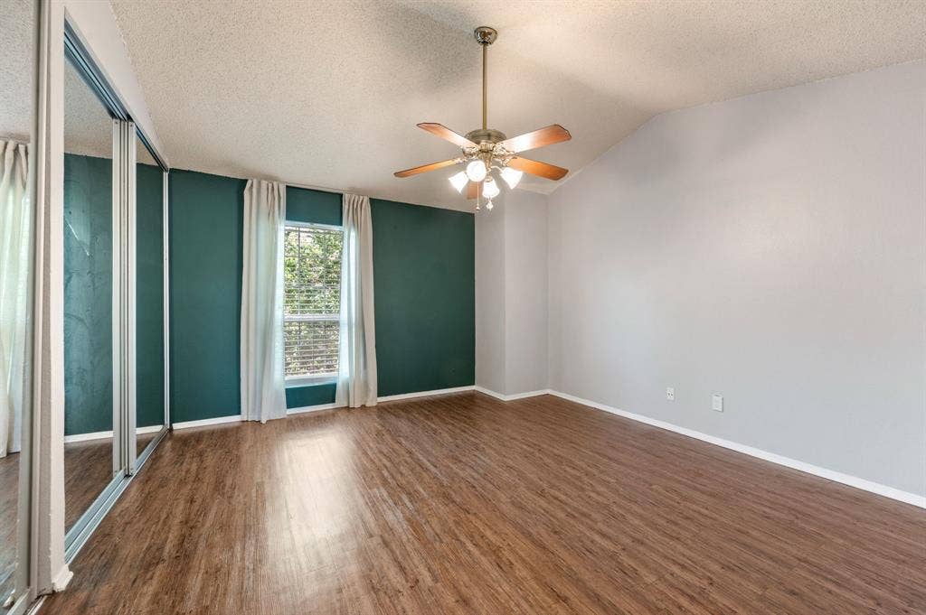 61 Abbey Road, Euless, TX 76039 61 Abbey Road, Euless, TX 76039