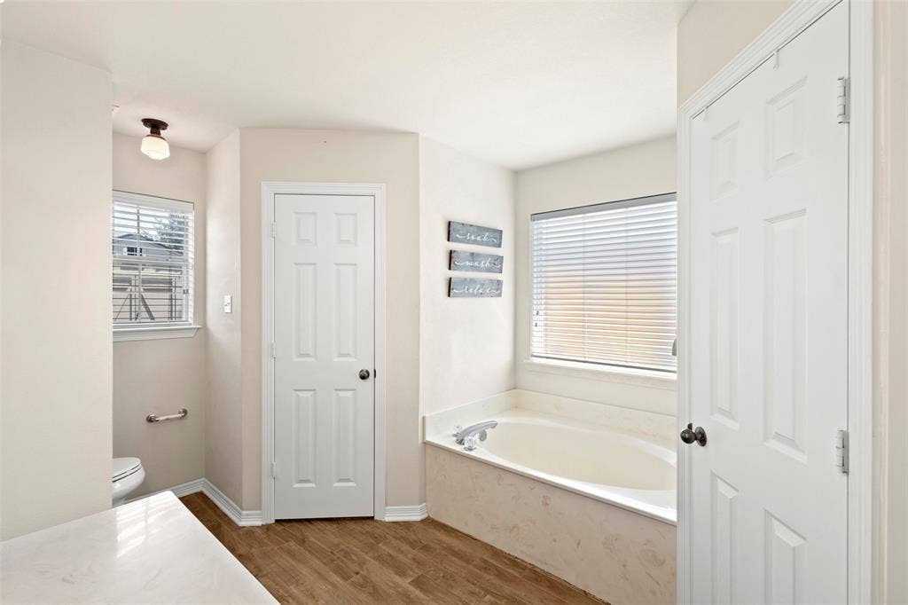 6213 Peach Tree Drive, Midlothian, TX 76065 6213 Peach Tree Drive, Midlothian, TX 76065