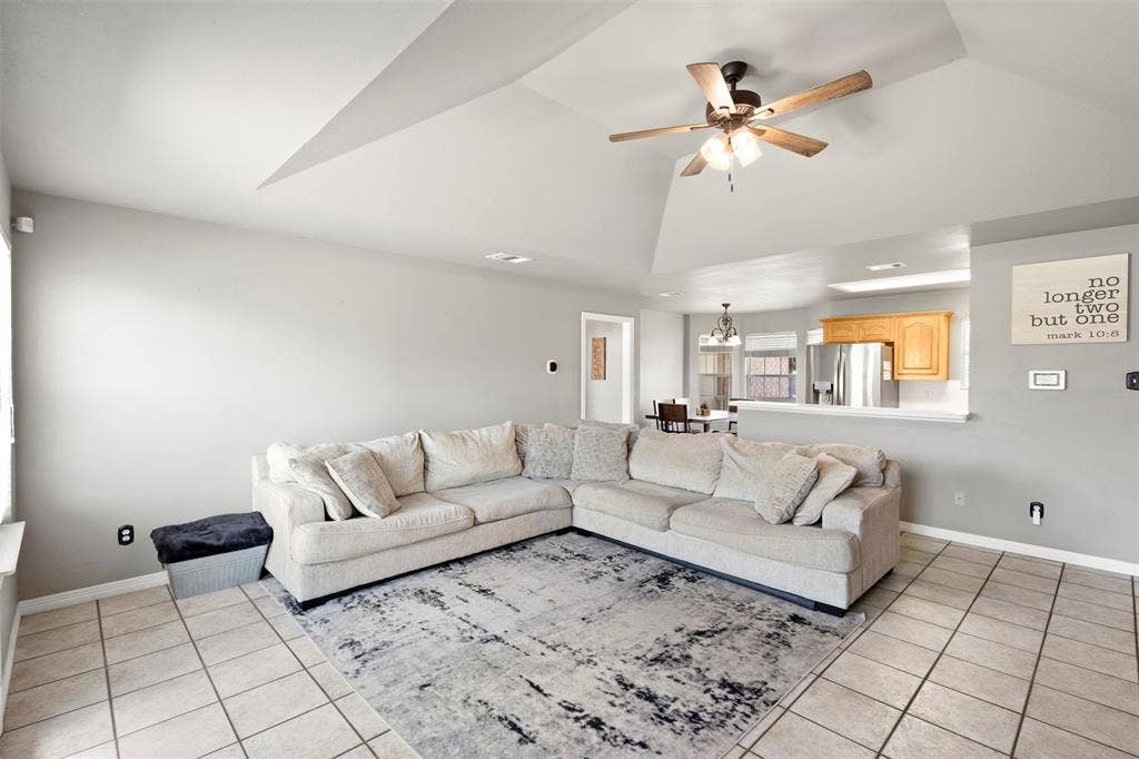 6213 Peach Tree Drive, Midlothian, TX 76065 6213 Peach Tree Drive, Midlothian, TX 76065
