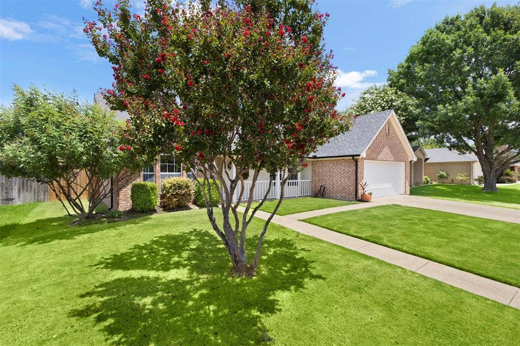 6213 Peach Tree Drive, Midlothian, TX 76065 6213 Peach Tree Drive, Midlothian, TX 76065