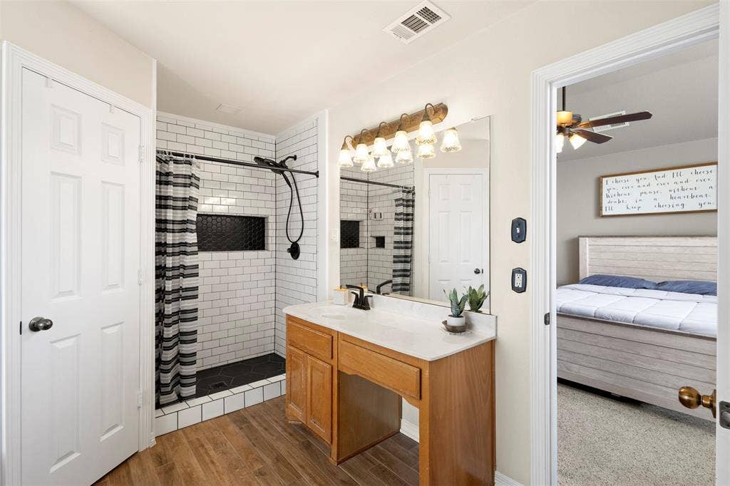 6213 Peach Tree Drive, Midlothian, TX 76065 6213 Peach Tree Drive, Midlothian, TX 76065