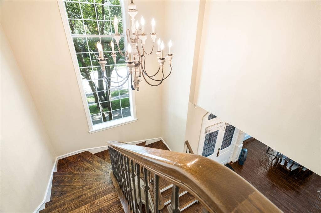 5008 Charles Place, Plano, TX 75093 5008 Charles Place, Plano, TX 75093
