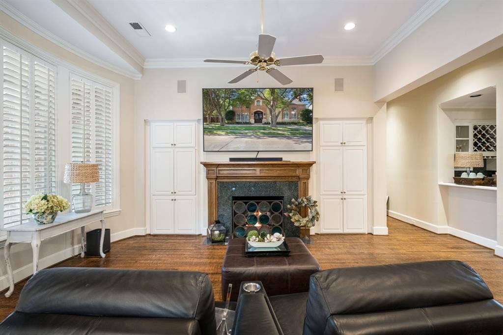 5008 Charles Place, Plano, TX 75093 5008 Charles Place, Plano, TX 75093