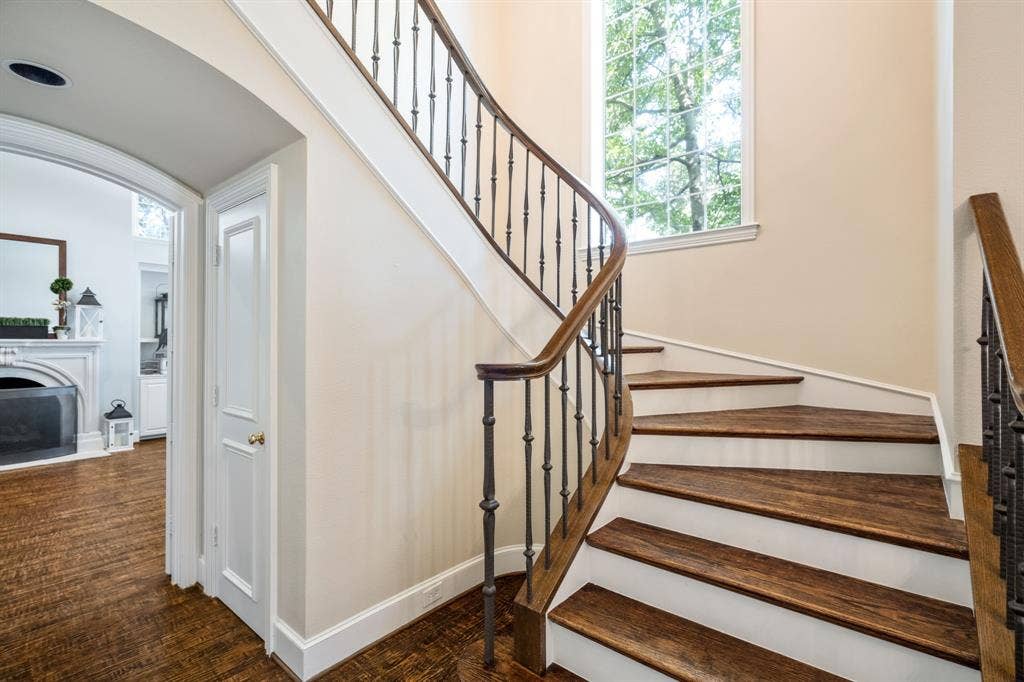 5008 Charles Place, Plano, TX 75093 5008 Charles Place, Plano, TX 75093