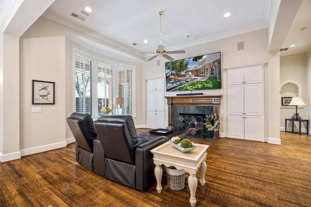 5008 Charles Place, Plano, TX 75093 5008 Charles Place, Plano, TX 75093
