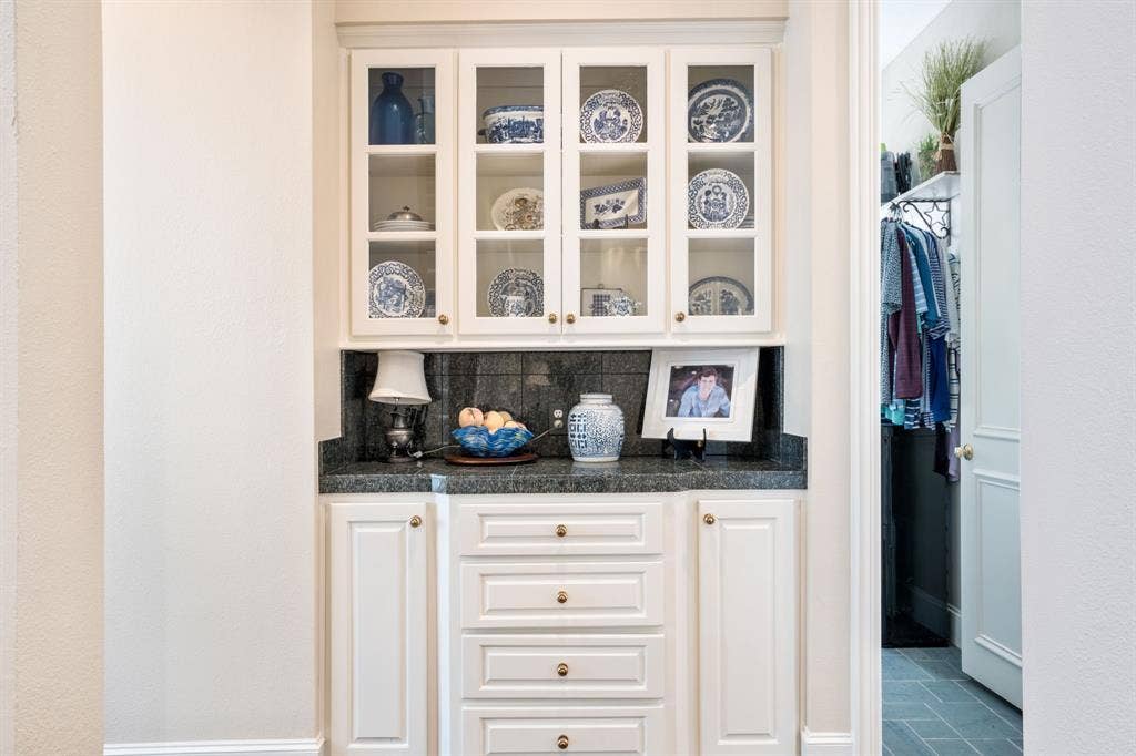5008 Charles Place, Plano, TX 75093 5008 Charles Place, Plano, TX 75093