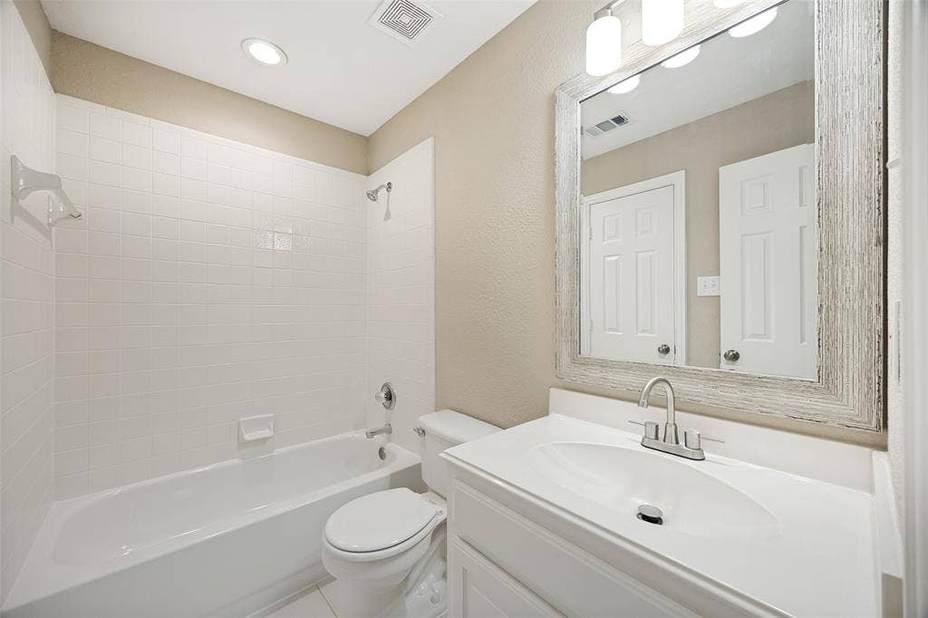 8009 Lynores Way, Plano, TX 75025