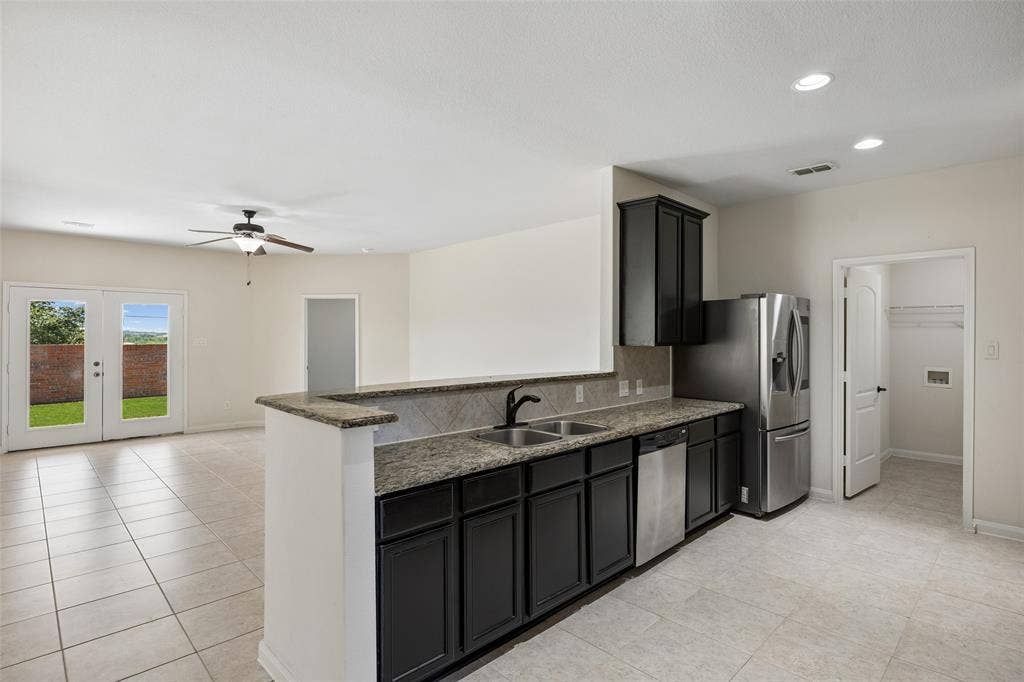 447 Lipizzan Lane, Celina, TX 75009 447 Lipizzan Lane, Celina, TX 75009