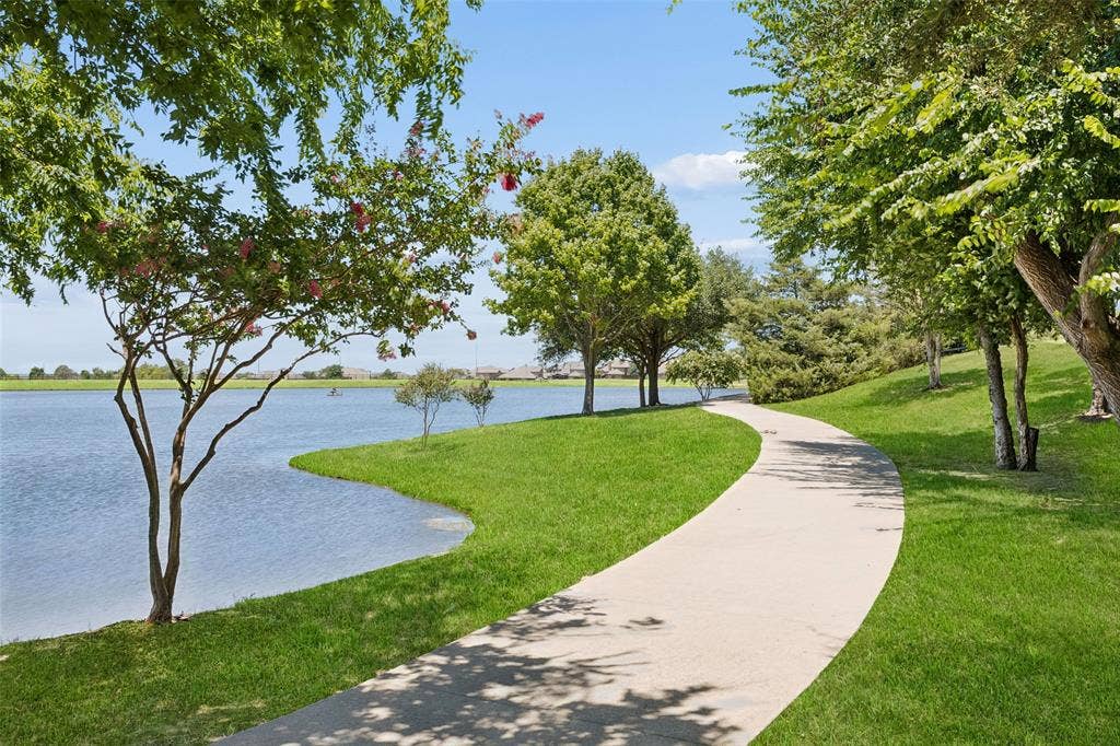 447 Lipizzan Lane, Celina, TX 75009 447 Lipizzan Lane, Celina, TX 75009