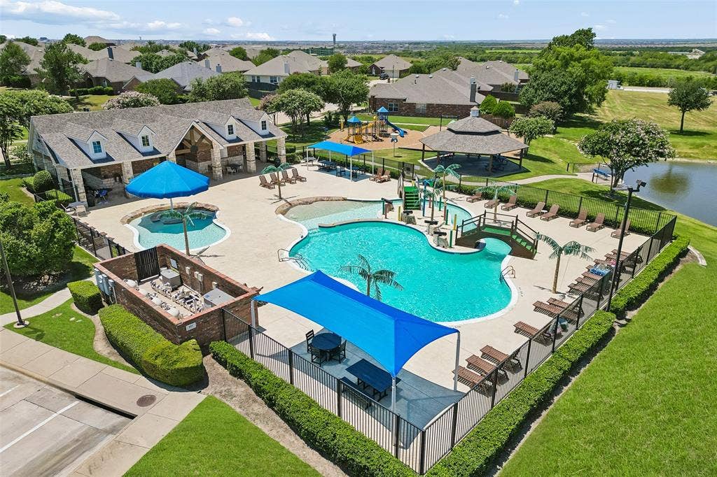 447 Lipizzan Lane, Celina, TX 75009 447 Lipizzan Lane, Celina, TX 75009