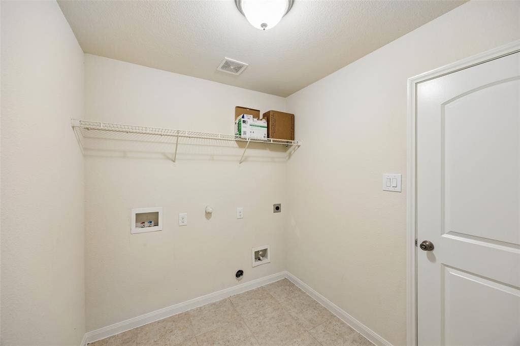 447 Lipizzan Lane, Celina, TX 75009 447 Lipizzan Lane, Celina, TX 75009