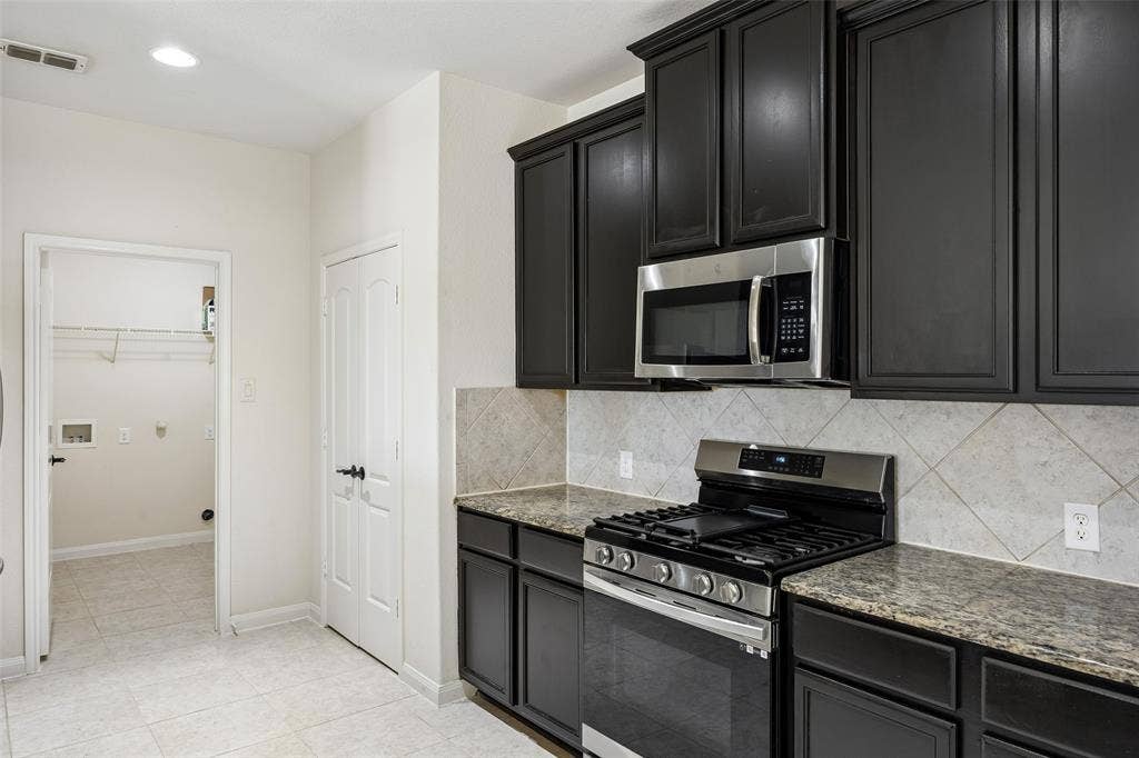 447 Lipizzan Lane, Celina, TX 75009 447 Lipizzan Lane, Celina, TX 75009