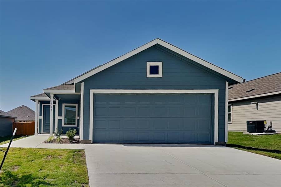 Property photo for 3105 Lynmar Lane, Fort Worth, TX