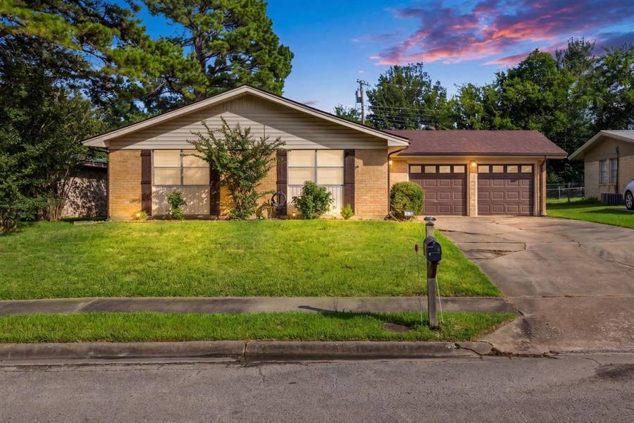 Property photo for 5213 Hilltop Drive, Greenville, TX