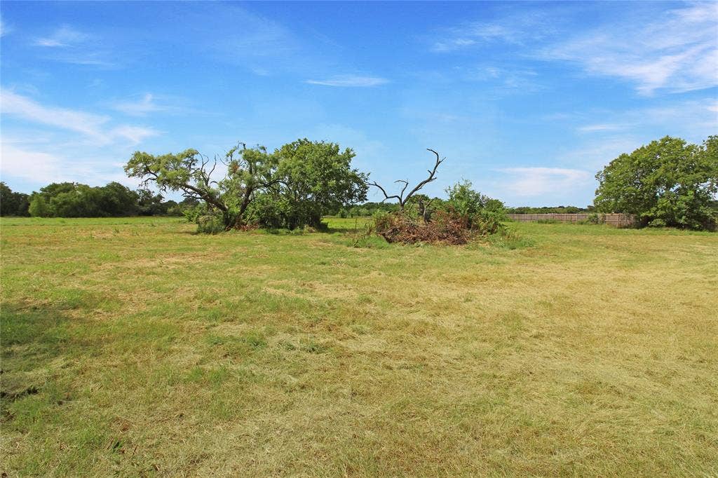 8769 S Fm 148, Scurry, TX 75158 8769 S Fm 148, Scurry, TX 75158