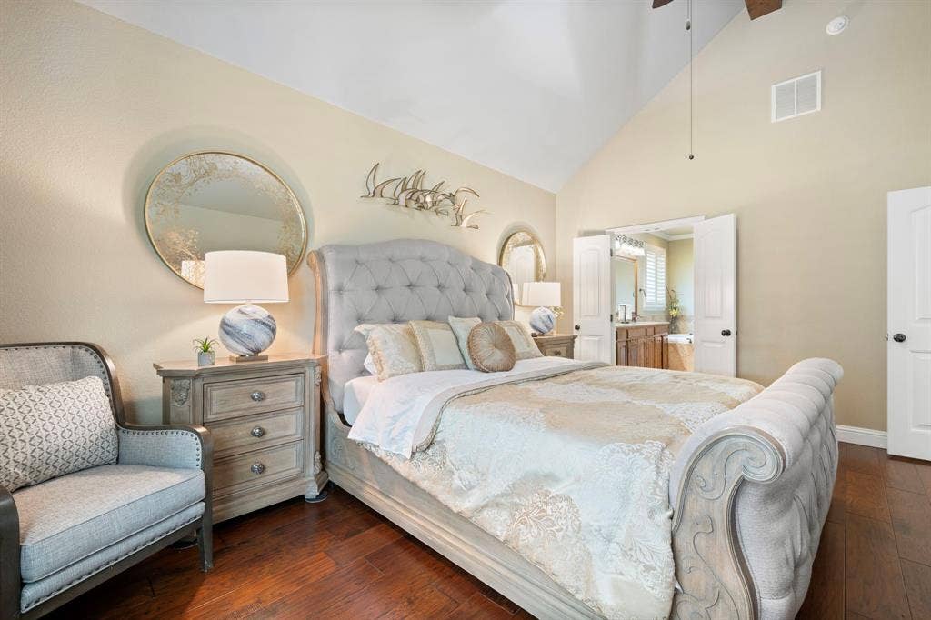 1104 Catalina Bay Boulevard, Granbury, TX 76048 1104 Catalina Bay Boulevard, Granbury, TX 76048