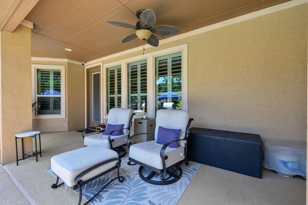 1104 Catalina Bay Boulevard, Granbury, TX 76048 1104 Catalina Bay Boulevard, Granbury, TX 76048