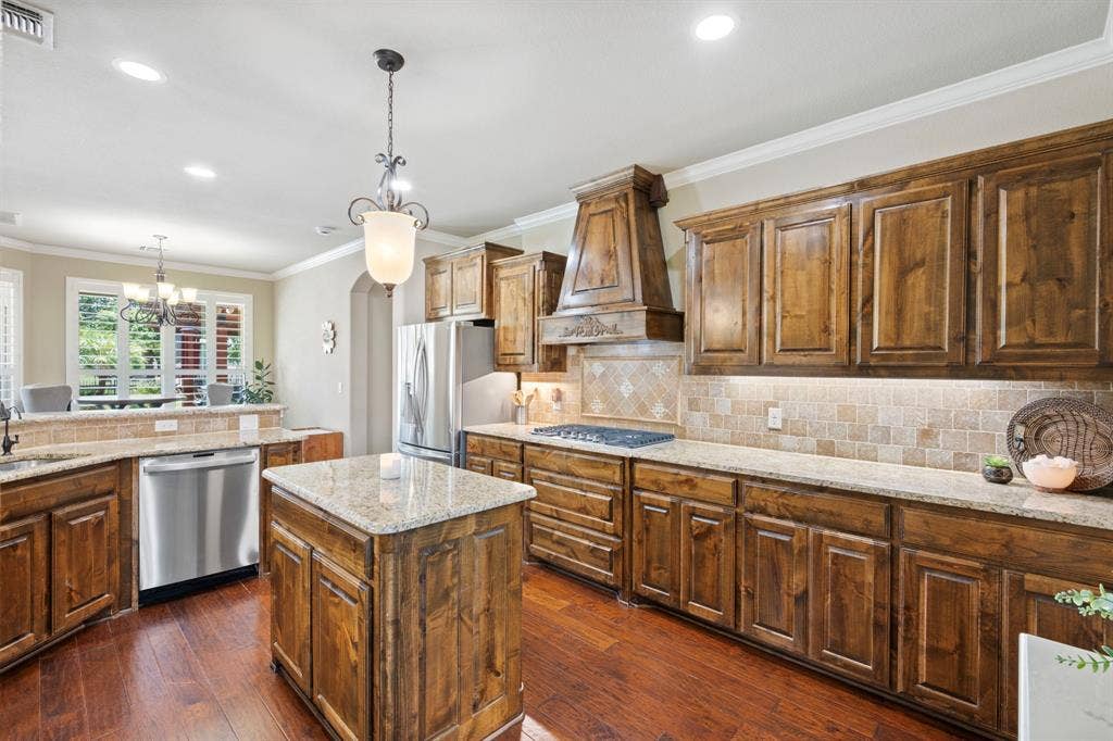 1104 Catalina Bay Boulevard, Granbury, TX 76048 1104 Catalina Bay Boulevard, Granbury, TX 76048