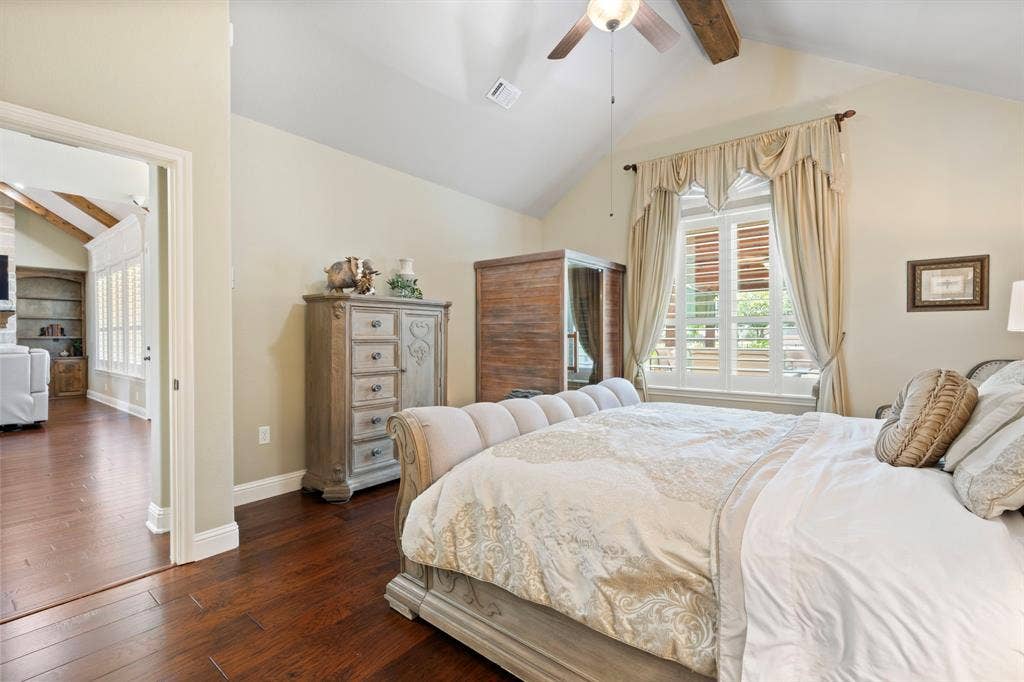 1104 Catalina Bay Boulevard, Granbury, TX 76048 1104 Catalina Bay Boulevard, Granbury, TX 76048