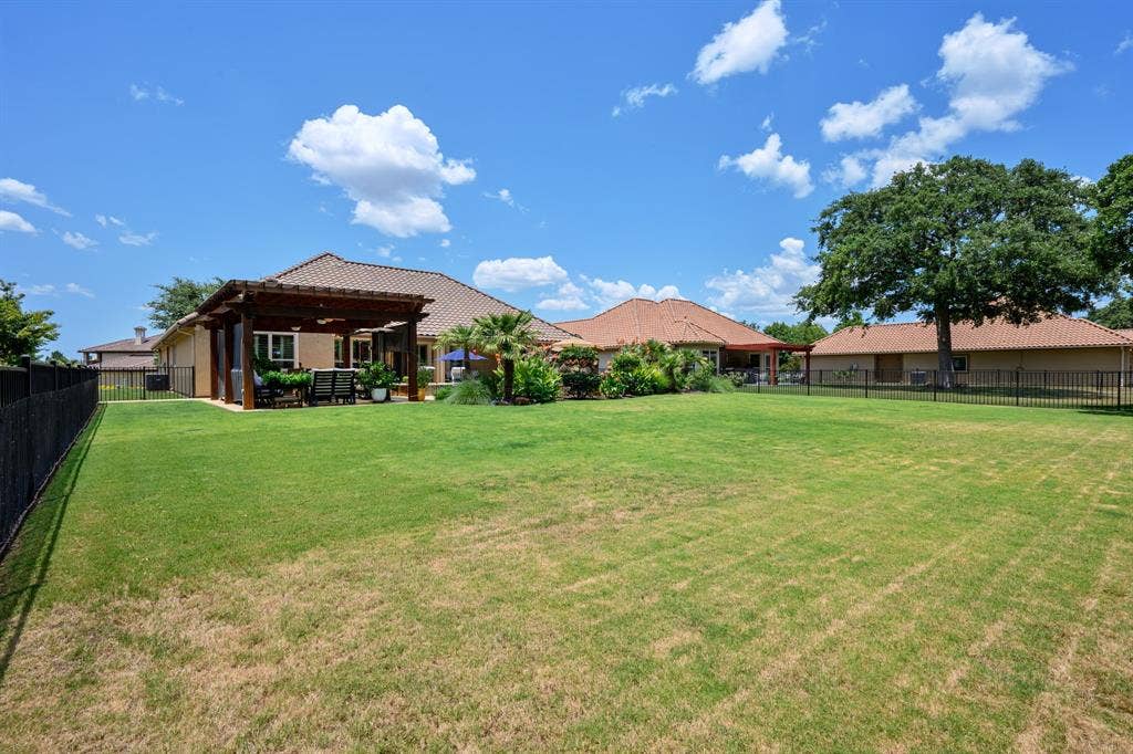 1104 Catalina Bay Boulevard, Granbury, TX 76048 1104 Catalina Bay Boulevard, Granbury, TX 76048