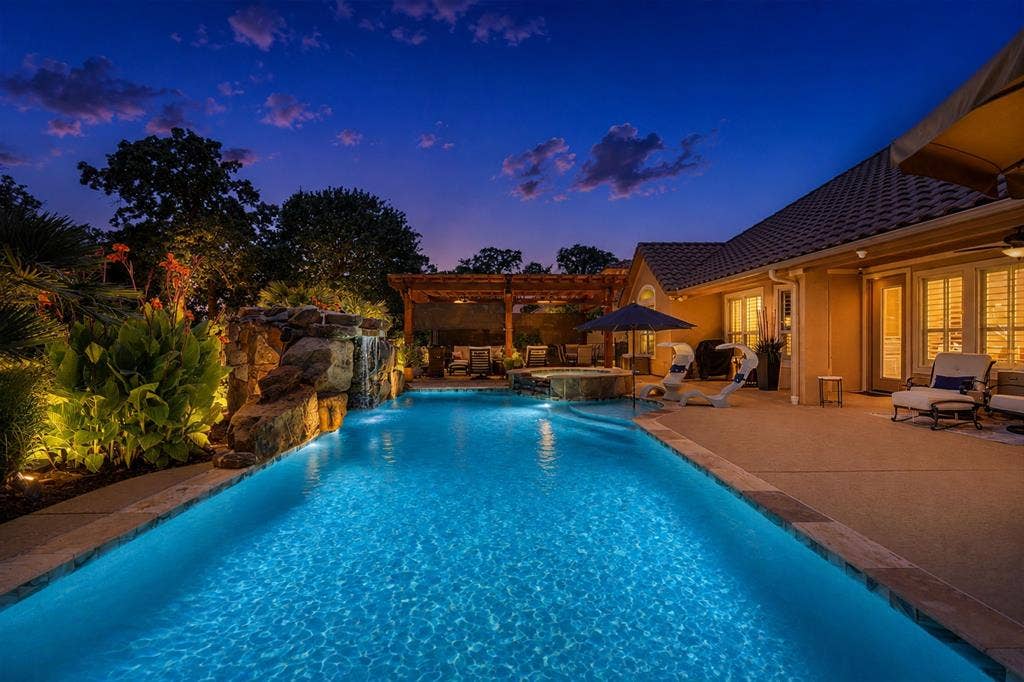1104 Catalina Bay Boulevard, Granbury, TX 76048 1104 Catalina Bay Boulevard, Granbury, TX 76048