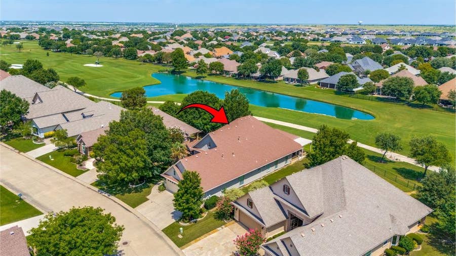 Property photo for 9908 Countryside Drive, Denton, TX