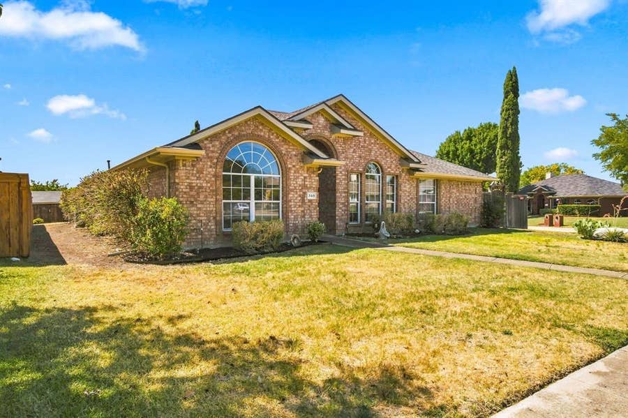 Property photo for 740 Amhurst Court, Allen, TX