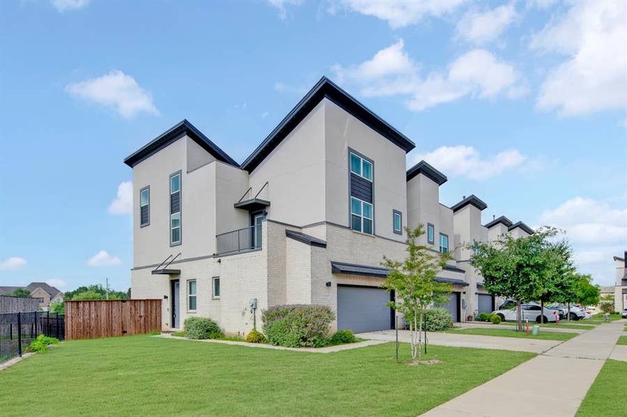 Property photo for 4354 Hebron Street, Irving, TX