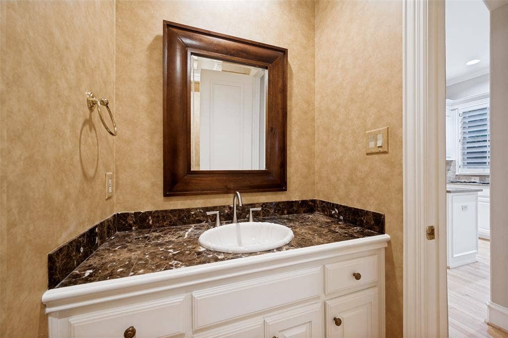 3448 Granada Avenue, University Park, TX 75205 3448 Granada Avenue, University Park, TX 75205